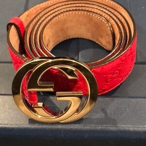 Gucci belt red